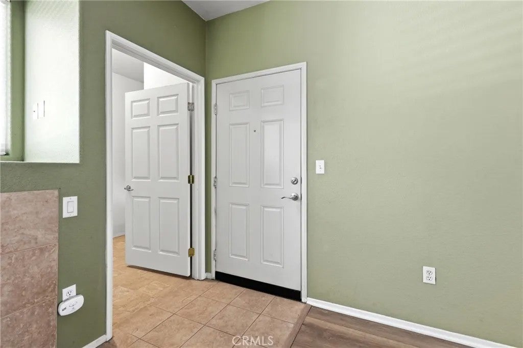 41410 Juniper