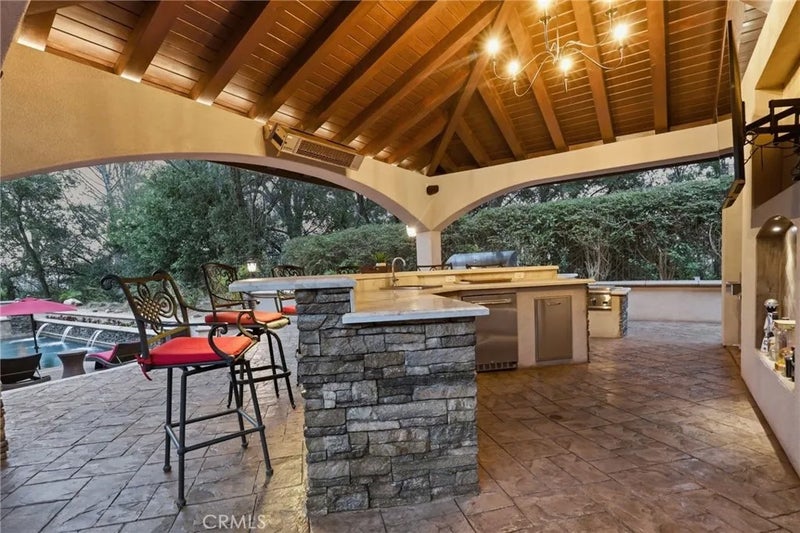 664 Manor Ridge Road