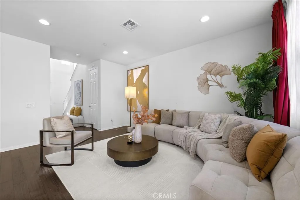 532 Michaelson Ln