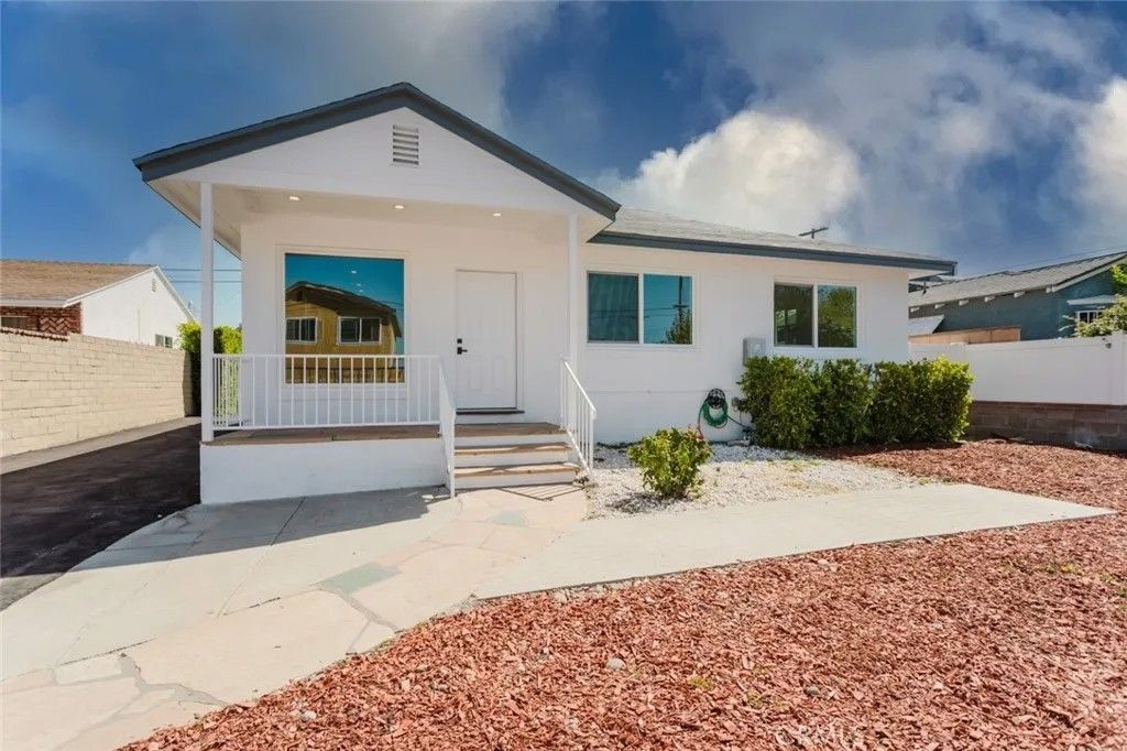 Photo of 10408 El Dorado Avenue, Pacoima, CA 91331 (MLS # SR26093058)