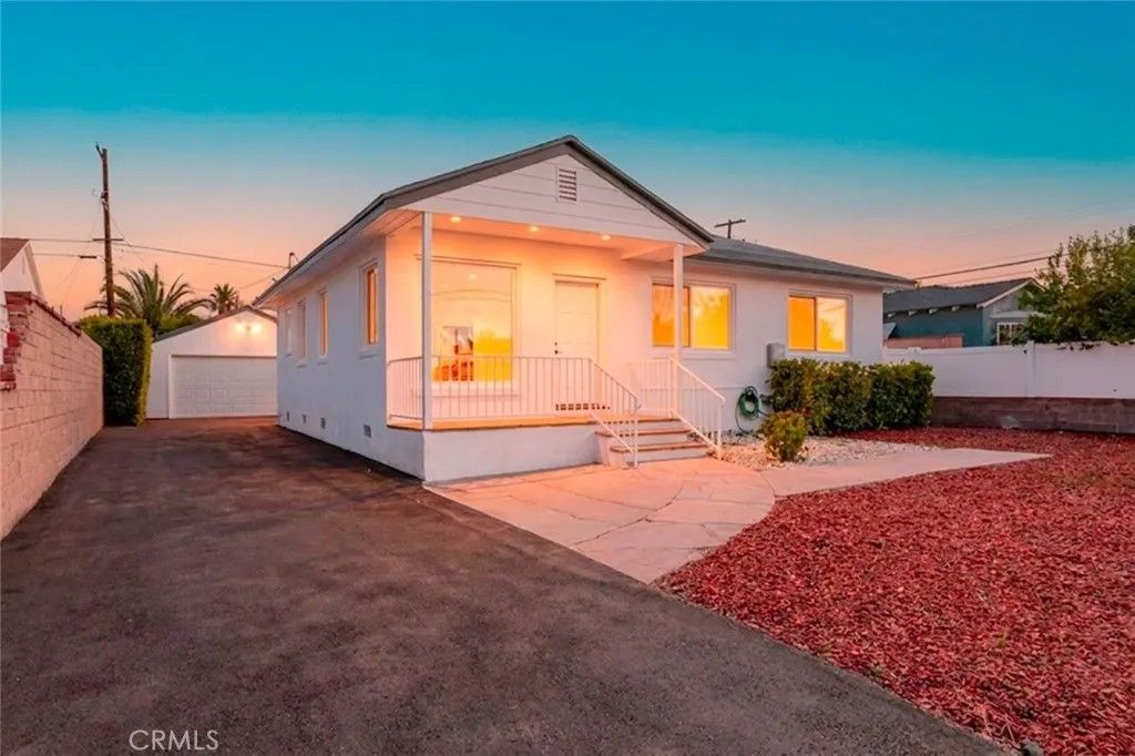 Photo of 10408 El Dorado Avenue, Pacoima, CA 91331 (MLS # SR26093058)