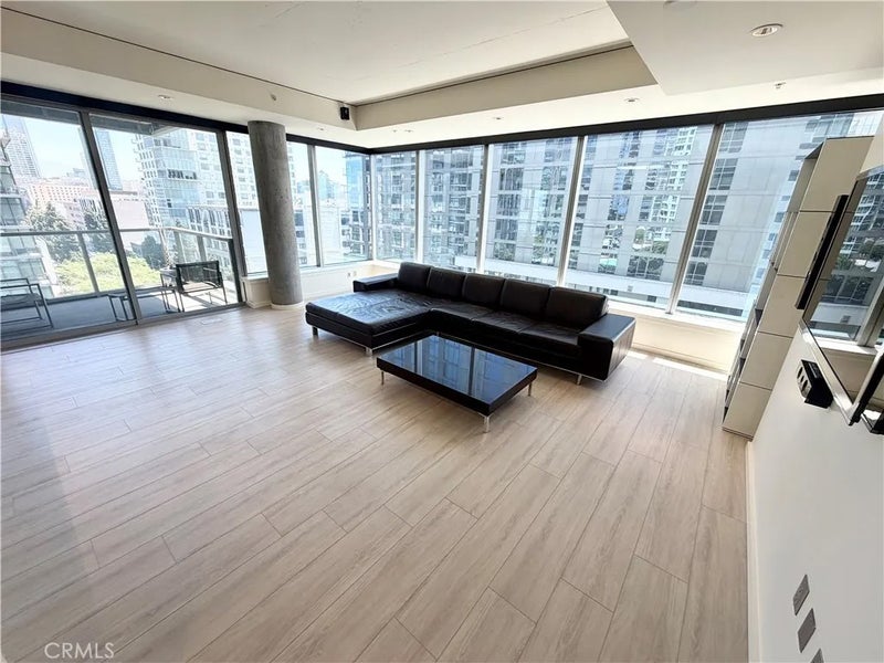 1155 S Grand Avenue 1017