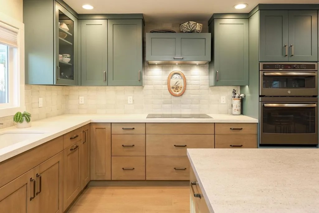 667 Solana Hills Court