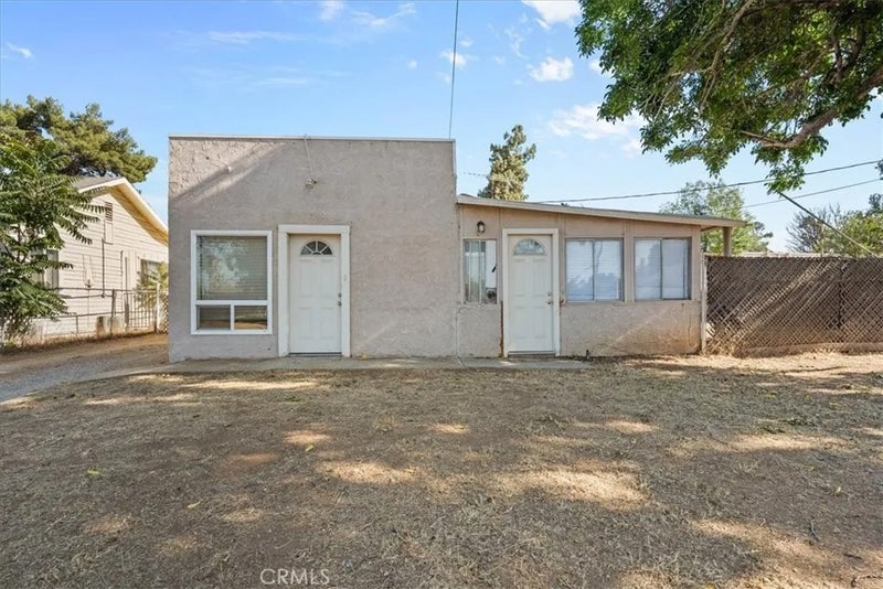 893 E 5th