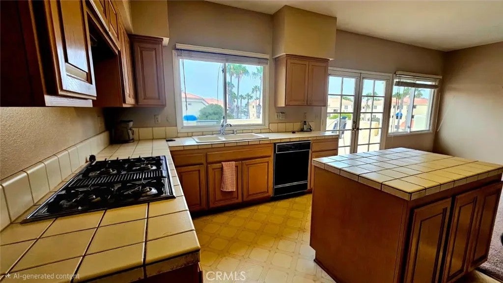 4235 Harbour Island