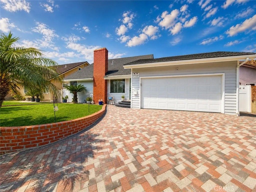 Photo of 17331 Chapparal LN, Huntington Beach, CA 92649 (MLS # RS26098574)