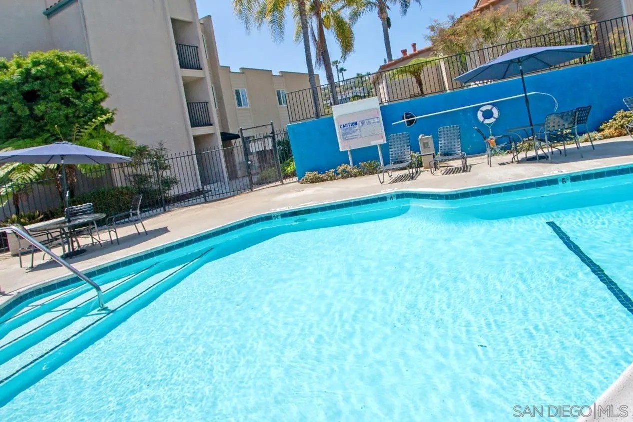 2625 Pirineos Way 219