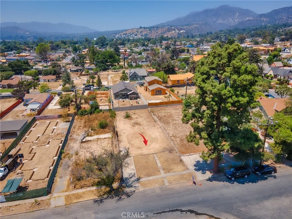 2807 Glenrose