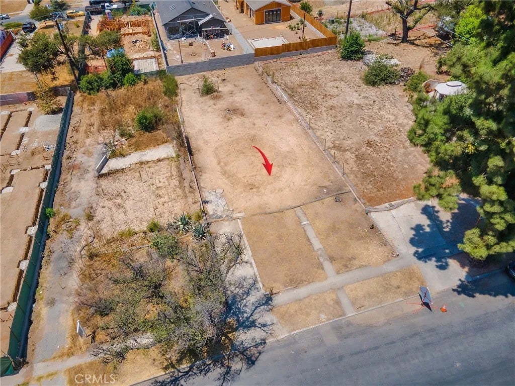2807 Glenrose