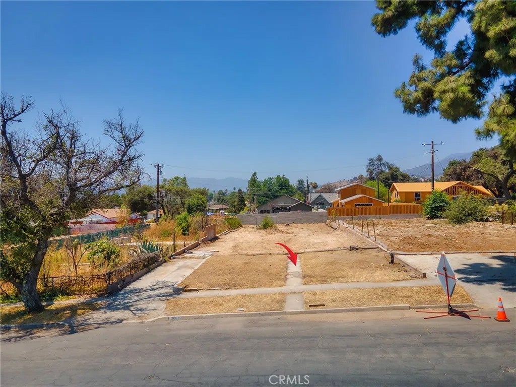 2807 Glenrose