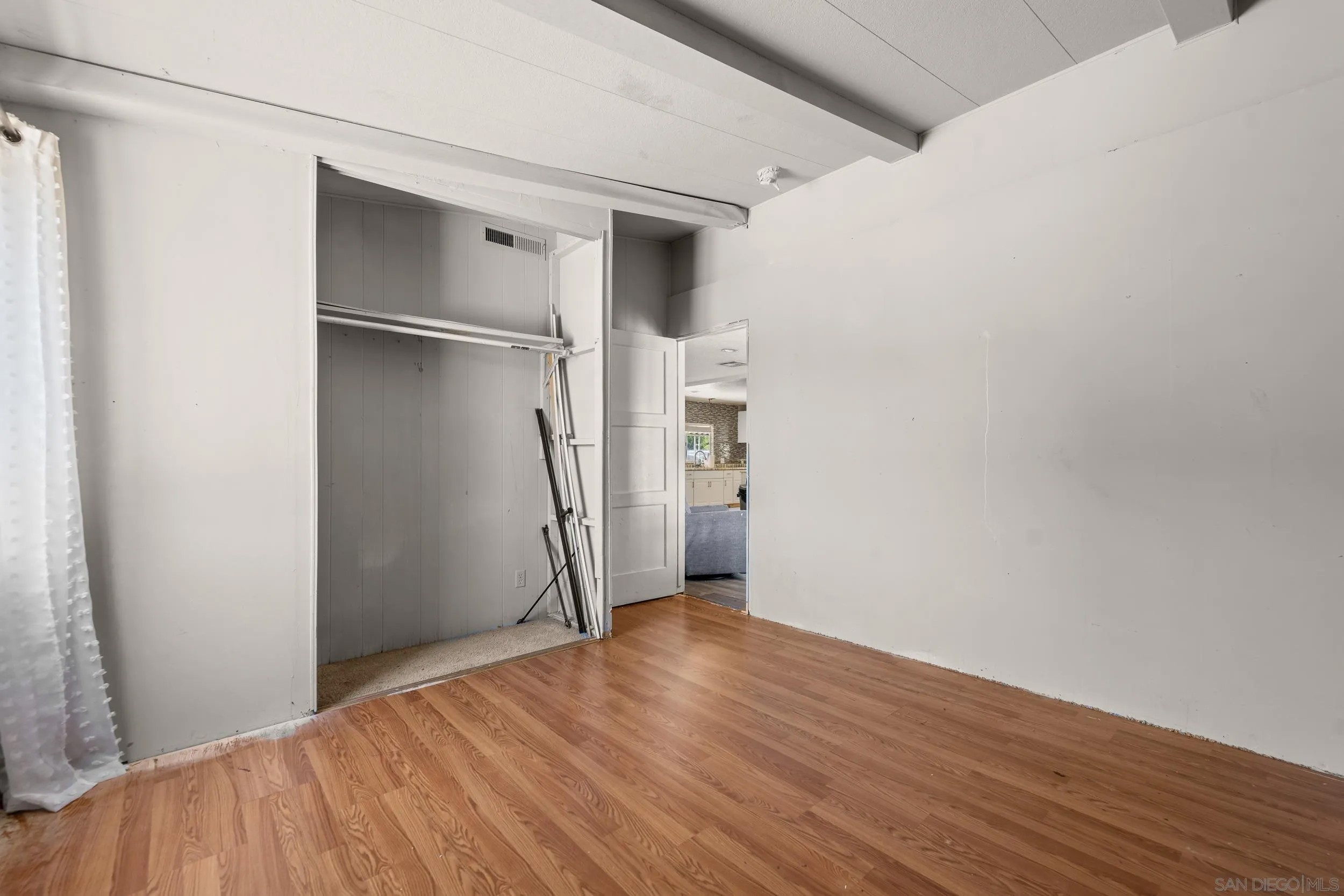 26091 San Quintin Rd