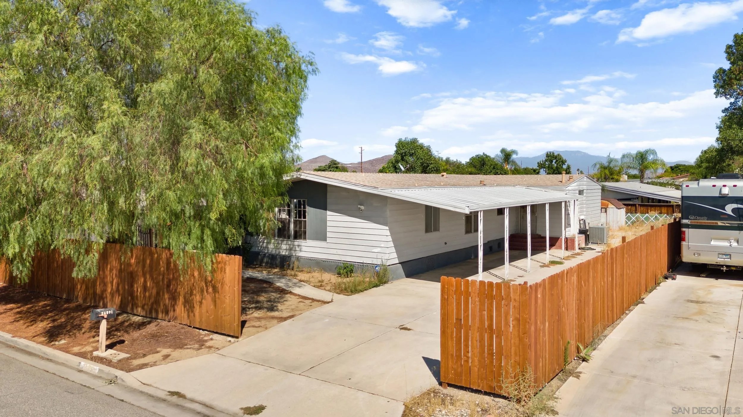 26091 San Quintin Rd