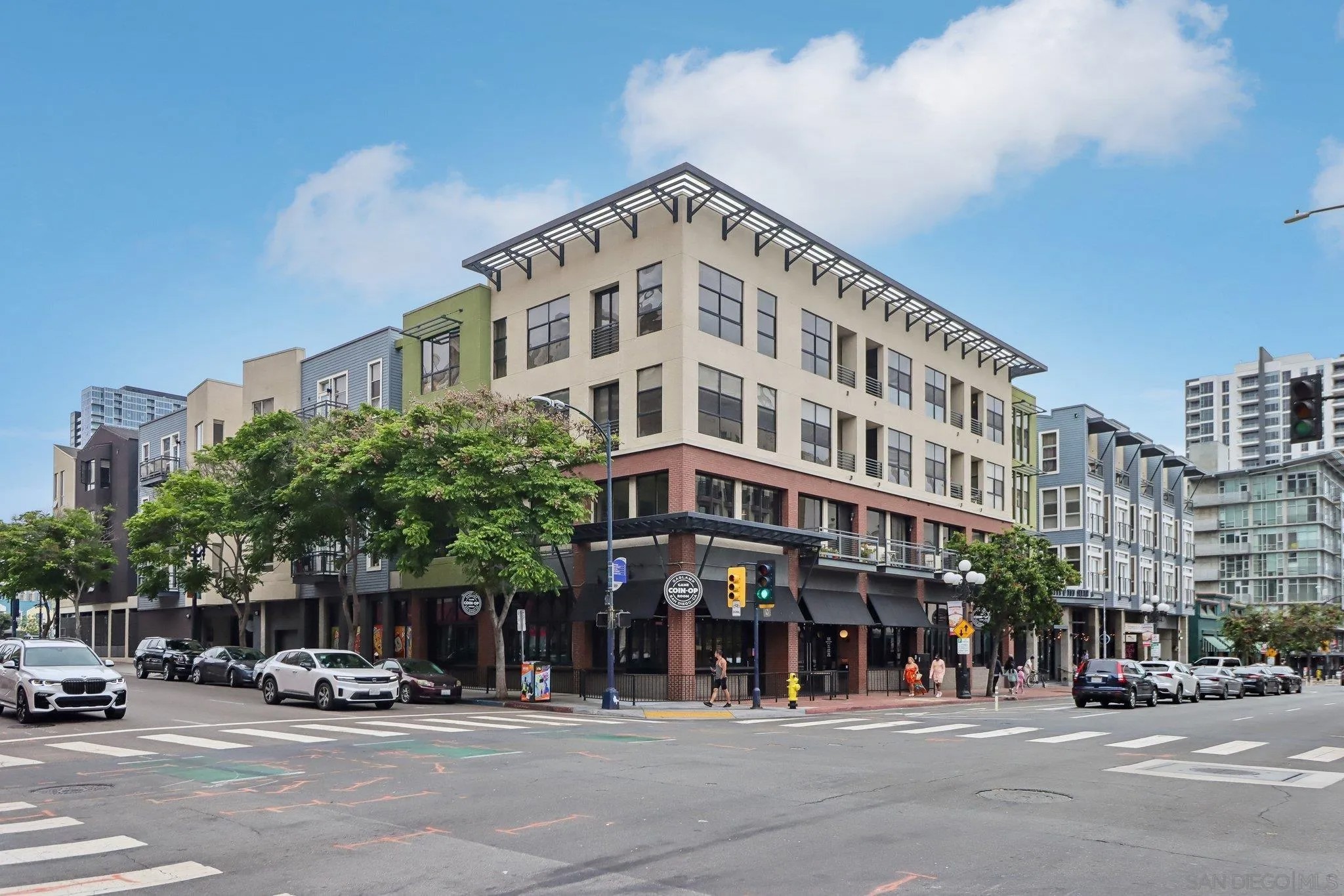 777 6th Avenue 415