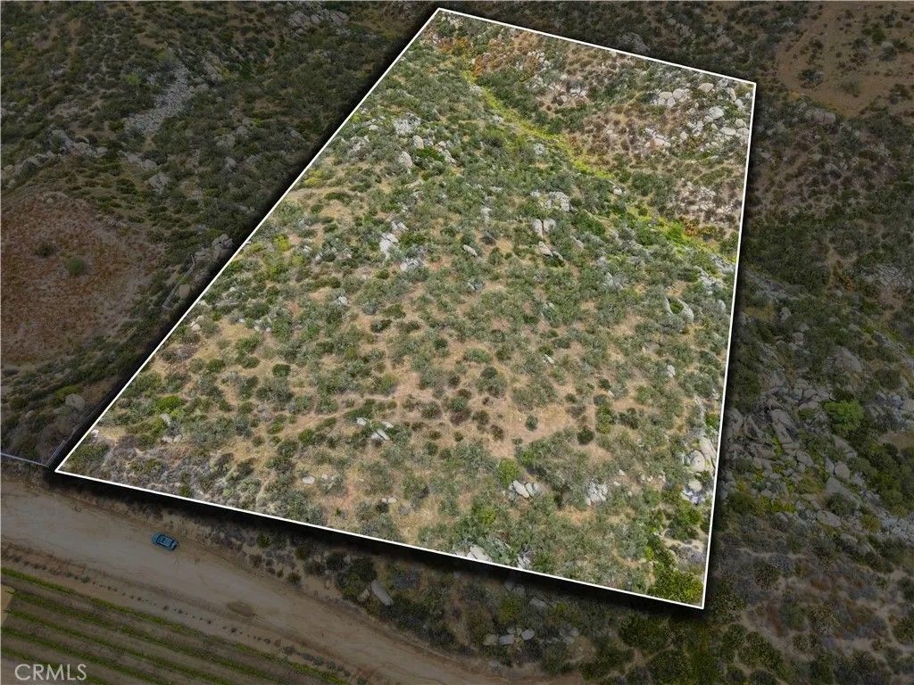 Photo of 1 Gray Squirrel, Temecula, CA 92592 (MLS # CV26092046)