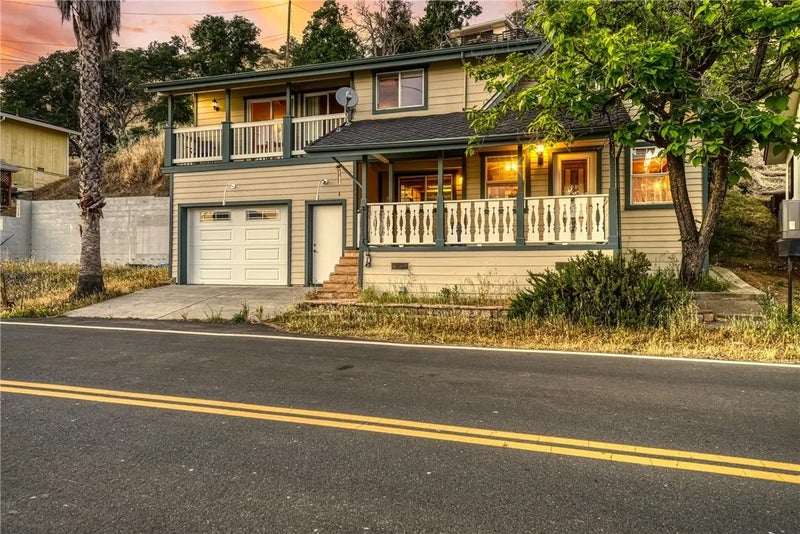 12620 Lakeshore Drive