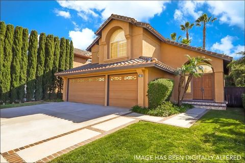 Photo of 10 Heatherwood, Aliso Viejo, CA 92656 (MLS # OC26058368)