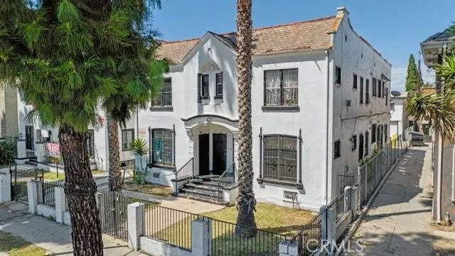 1121 W Martin Luther King Jr