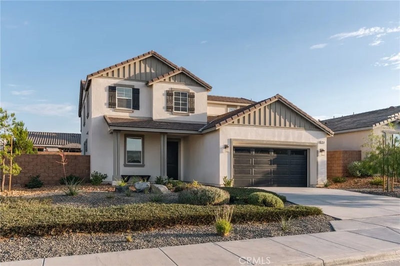 12535 Ava Loma