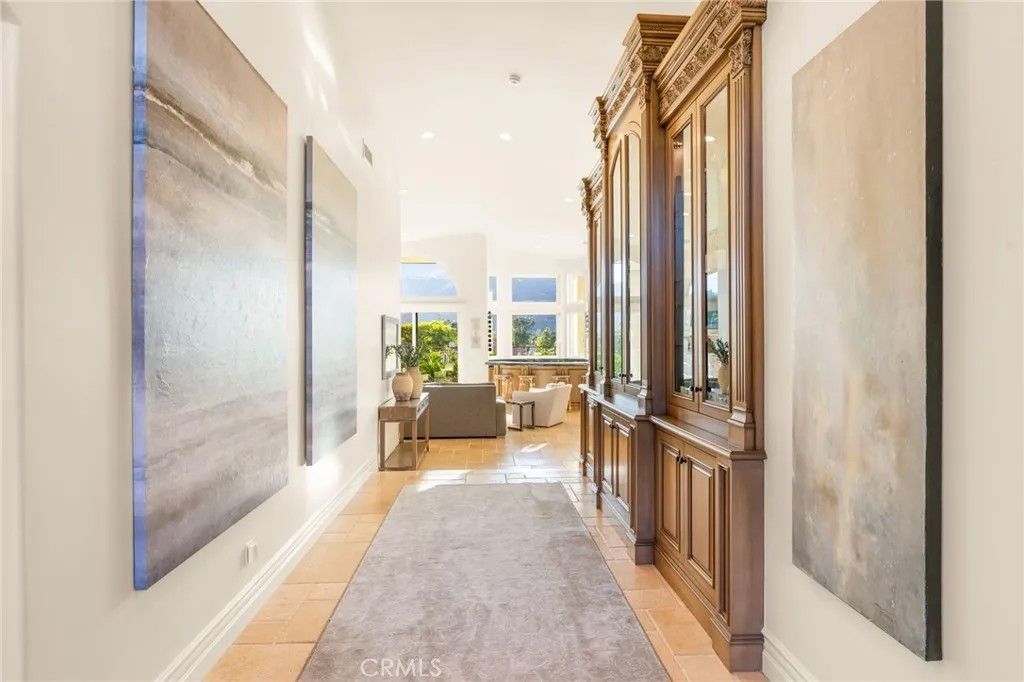 Photo of 22901 Saint Annes Ct, Murrieta, CA 92562 (MLS # SW25226003)