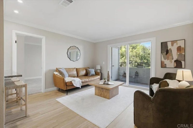 3078 Broadway 307