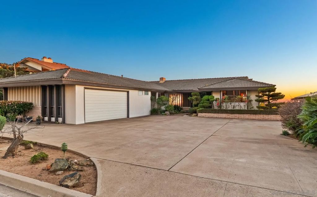 Photo of 5868 Overlake Ave, San Diego, CA 92120 (MLS # 260005239)