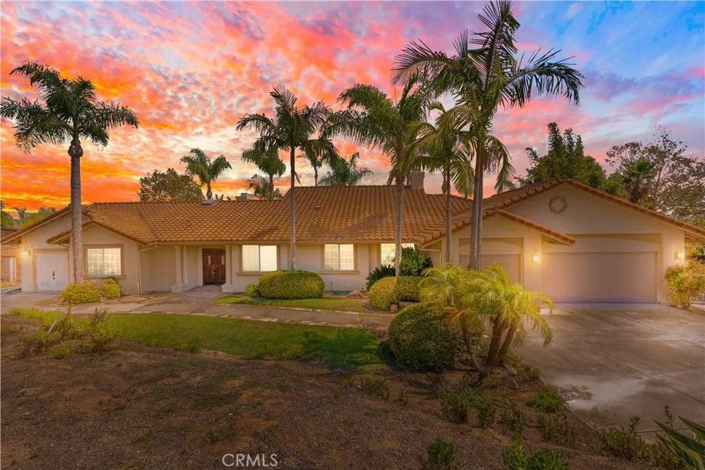 Photo of 1145 Sea Larke Drive, Fallbrook, CA 92028 (MLS # ND25208525)