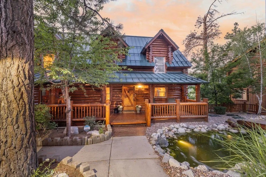 42668 Timberline Trail