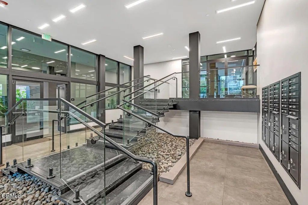 Photo of 178 S Euclid Avenue #412, Pasadena, CA 91104 (MLS # P1-25706)