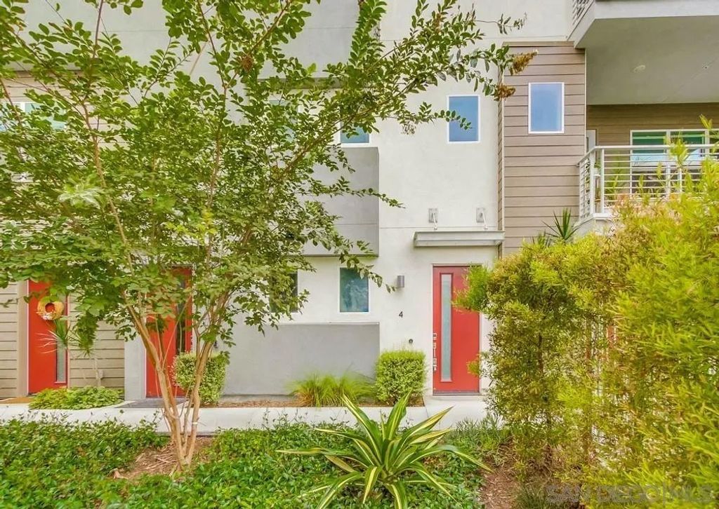 Photo of 3001 Bravo Loop #4, Chula Vista, CA 91915 (MLS # 250041230)