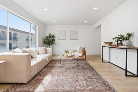 Photo of 4750 Noyes St #204, San Diego, CA 92109 (MLS # 260003938)