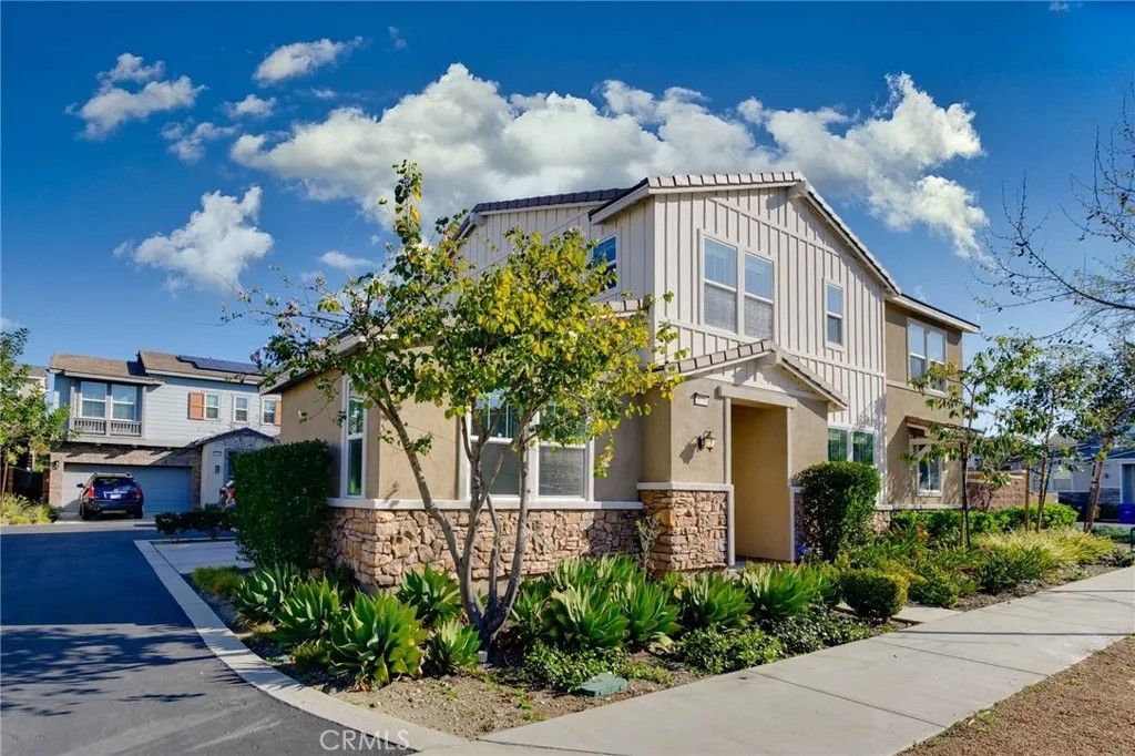 Photo of 16746 Stags Leap Ln, Fontana, CA 92336 (MLS # WS26054962)