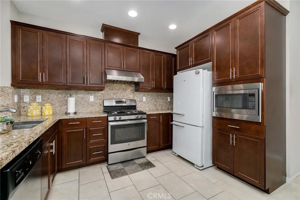 3212 Willow Creek