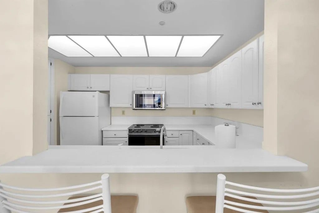 4701 Date Avenue 310
