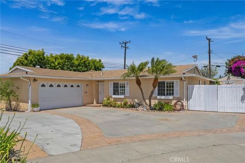 Photo of 8501 Orinda Circle, Huntington Beach, CA 92647 (MLS # OC26076278)