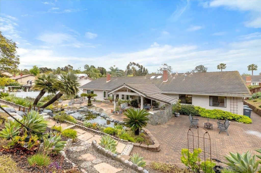 Photo of 1510 Ventana DR, Escondido, CA 92029 (MLS # 260011088)