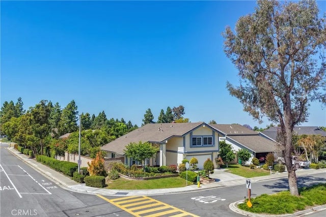 14 Yorktown, Irvine