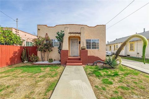 Photo of 1000 N Mayo Ave, Compton, CA 90221 (MLS # SR26025515)