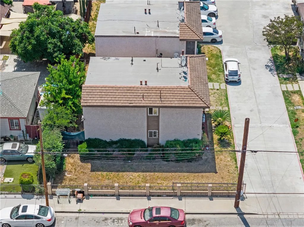 669-,687,651 Weber St.