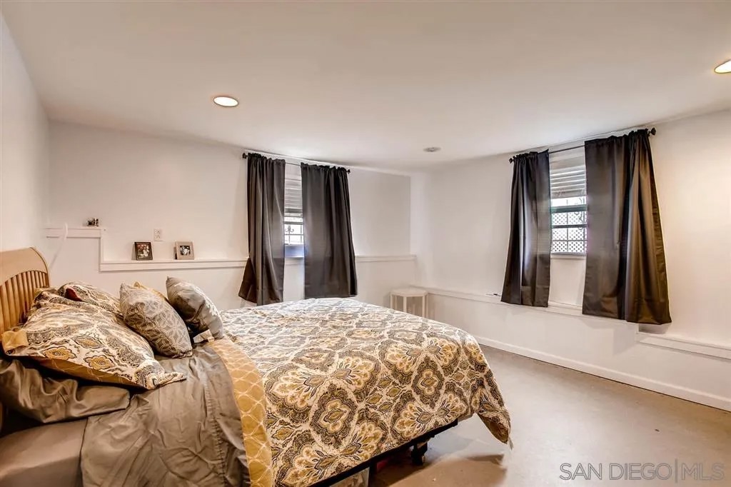 4052 Tennyson Street terrace level