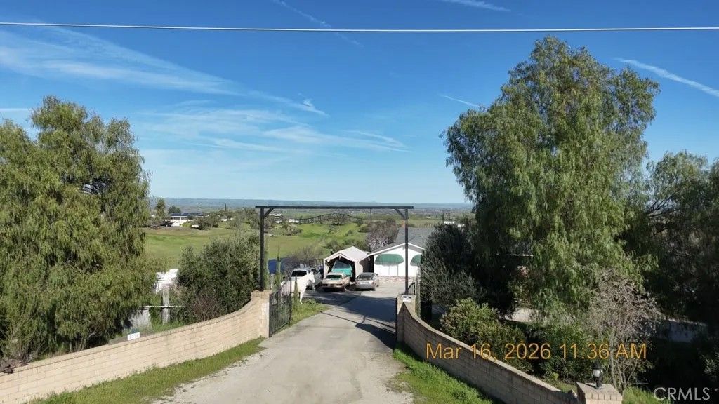 Photo of 5770 Serrano, Paso Robles, CA 93446 (MLS # PI26064691)