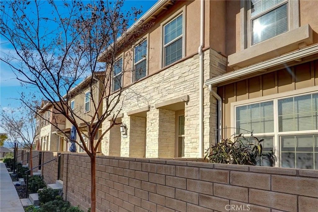 Photo of 26417 Choral, Saugus, CA 91350 (MLS # SR26024903)