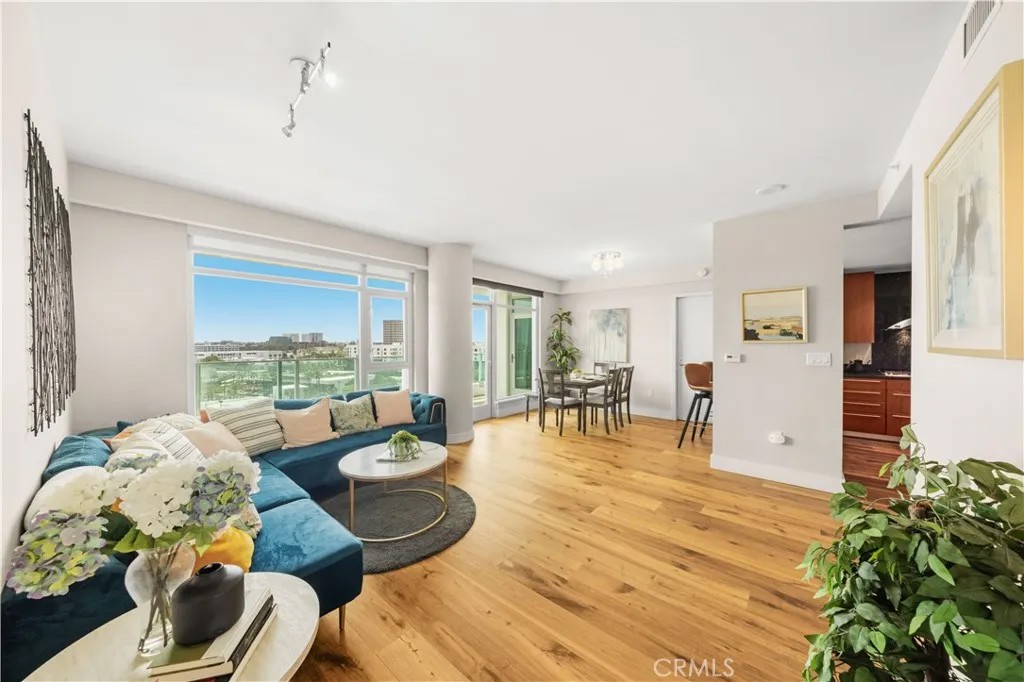 3131 Michelson Dr 1206