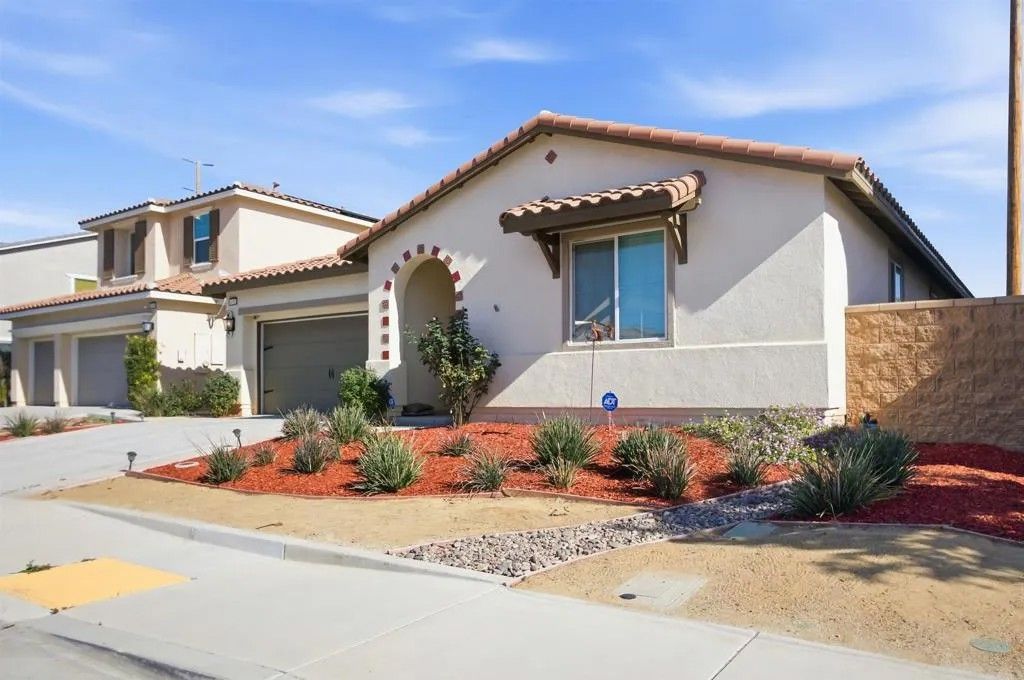 Photo of 34392 Lapis Court, Murrieta, CA 92563 (MLS # PTP2600570)