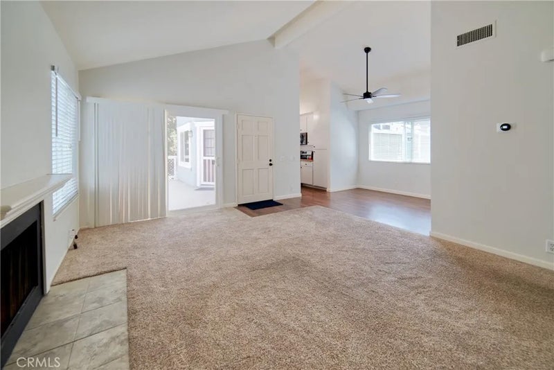 700 E Lake Drive 52