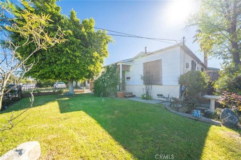 Photo of 13402 Terra Bella St, Pacoima, CA 91331 (MLS # SR26056730)