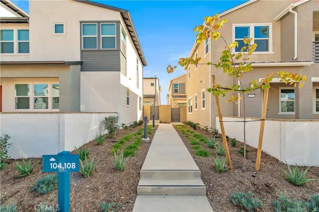 Photo of 108 Tiffin, Irvine, CA 92618 (MLS # TR25269334)