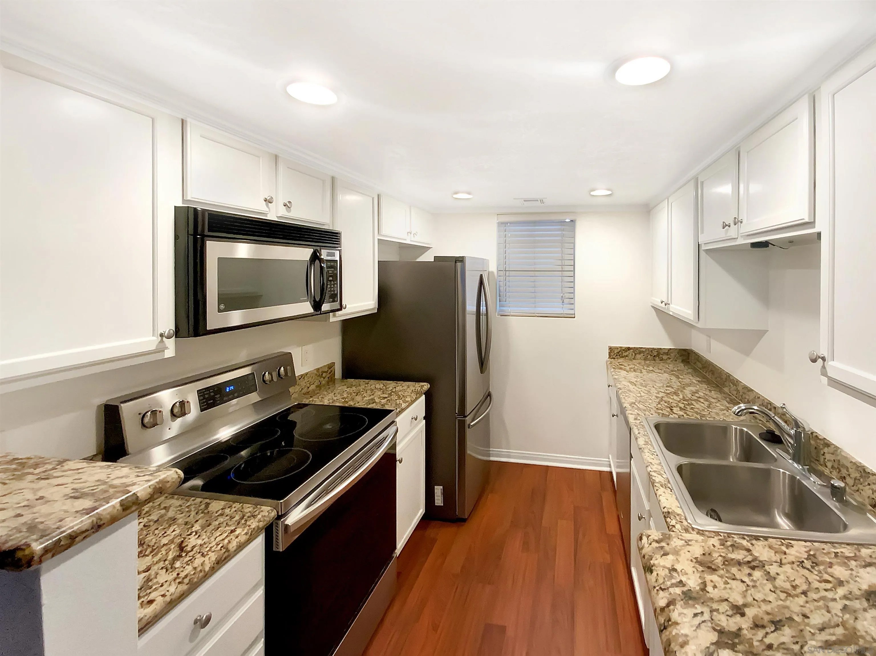 12059 Alta Carmel Ct 168