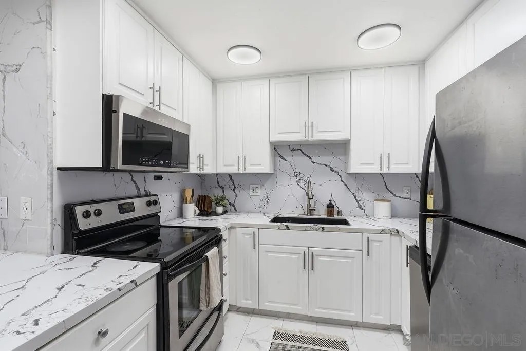 10026 Maya Linda Rd 6203