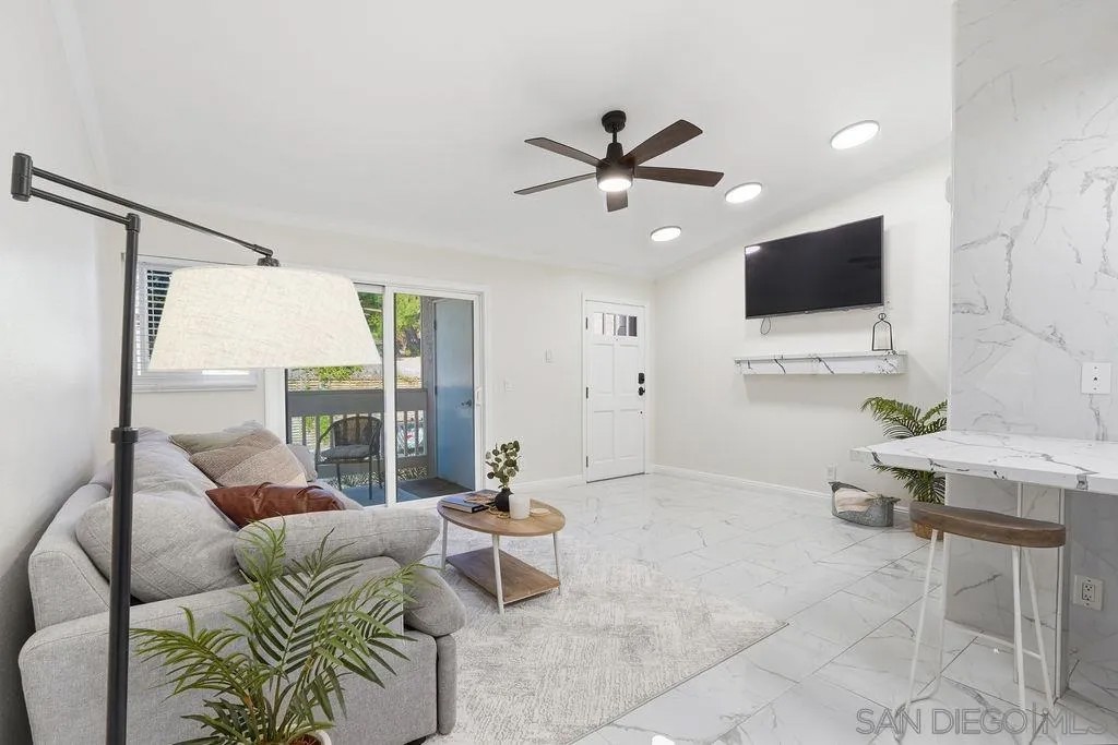 10026 Maya Linda Rd 6203