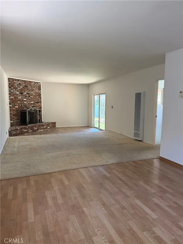 4818 W 136th